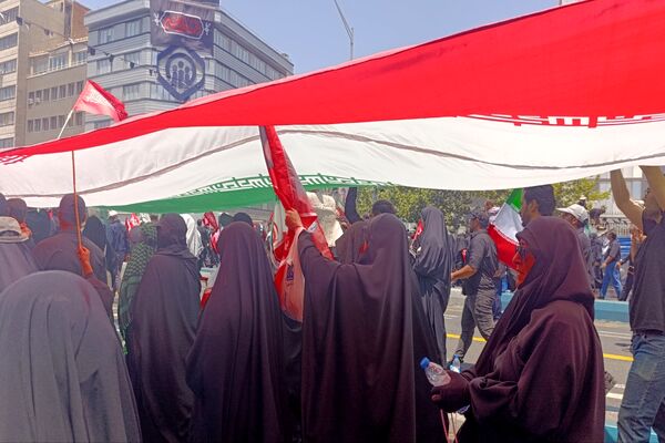 بدرقه جهانی در آینه نگاه‌ها؛ روایت مهمانان خارجی از وداع با رهبر شهید