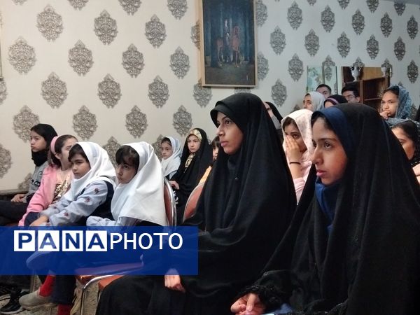 آموزش مقدماتی خبرنگاری در کانون ١۵ خرداد ناحیه ٣ آغاز شد