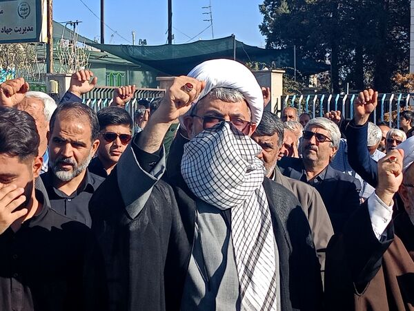 شهید گمنام در کاشمر تشیع شد