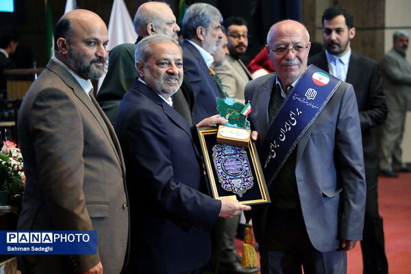بیست و هفتمین همایش ملی تکریم خیرین مدرسه ساز