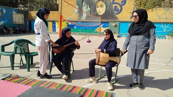 المپیاد ورزشی درون مدرسه ای در دبیرستان پیرایش یک
