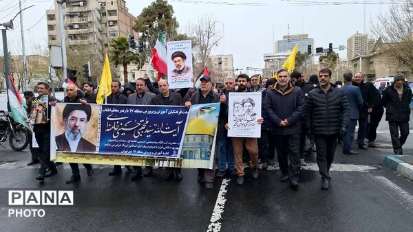 طنین پر شکوه مرگ بر اسرائیل و آمریکا فرهنگیان تهران