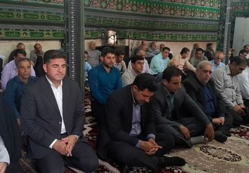 شهدا چراغ راه هستند