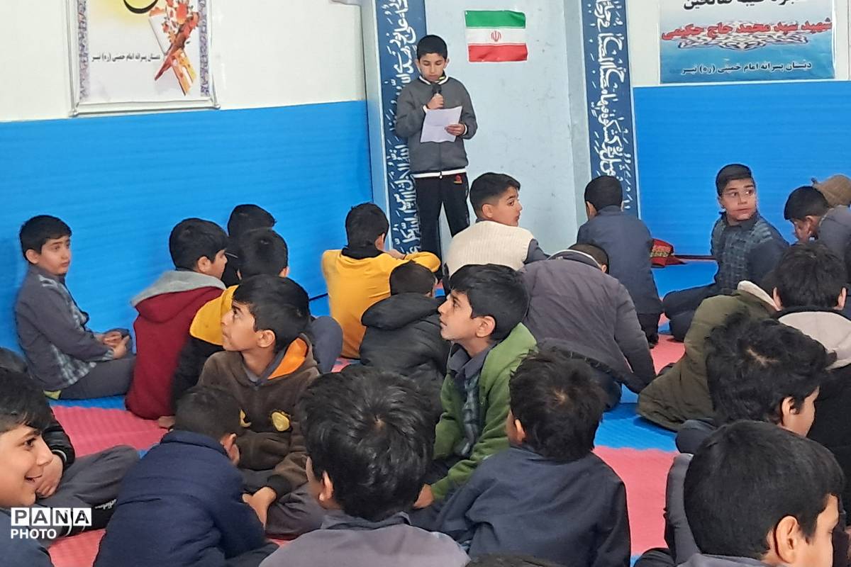 ویژه‌برنامه امام رضایی در مدرسه امام‌خمینی (ره) نیر