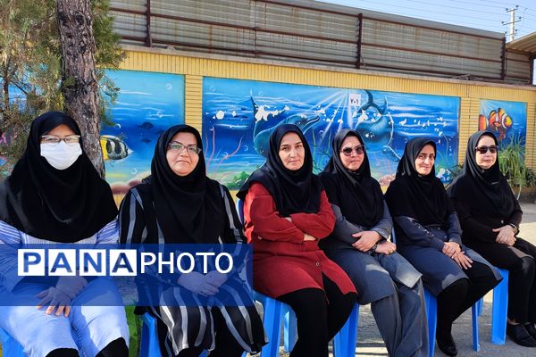 جشن ولادت حضرت زینب (س) و روز پرستار در دبیرستان مهر