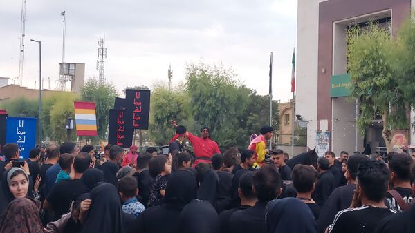 جلوه‌هایی از حرکت نمادین کاروان اسرای کربلا در قم