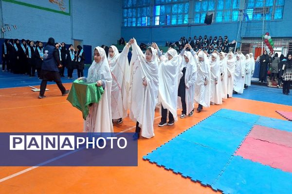 یاوران انقلاب؛روشنای مسیر نوجوانان امروز