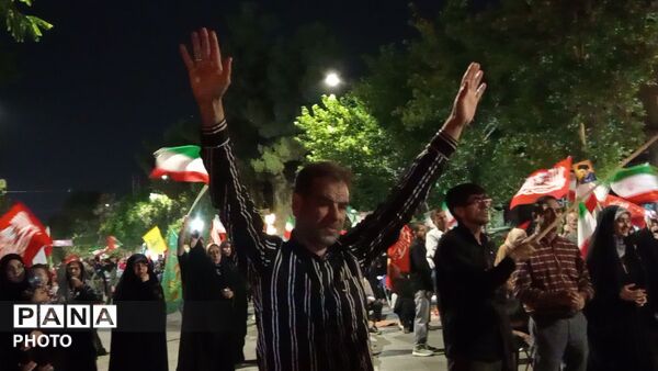 هم‌نشینی‌های همیشگی در حسینیه امام خمینی (ره)