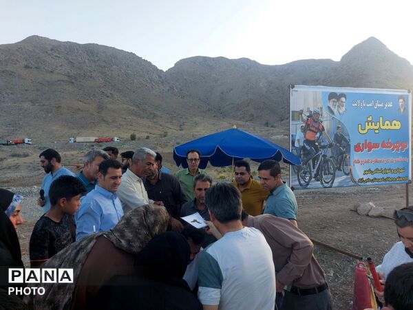 برگزاری همایش دوچرخه‌سواری به مناسبت عید سعید غدیرخم در حاجی‌آباد