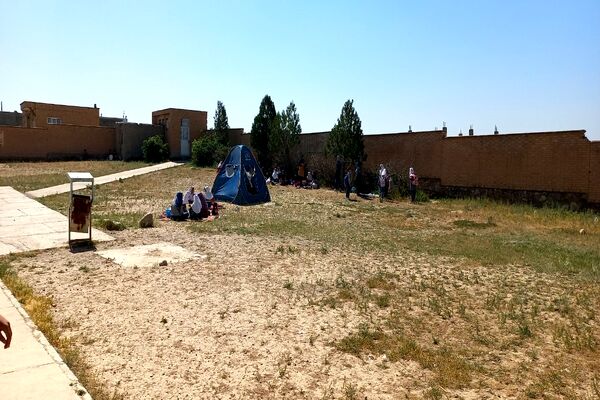 برگزاری اردوی درون مدرسه‌ای در مدرسه شهید معتمدی گزکوه