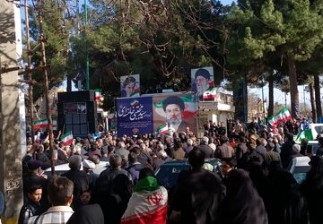 بیعت سراسری امت با امام در شهرستان نهاوند