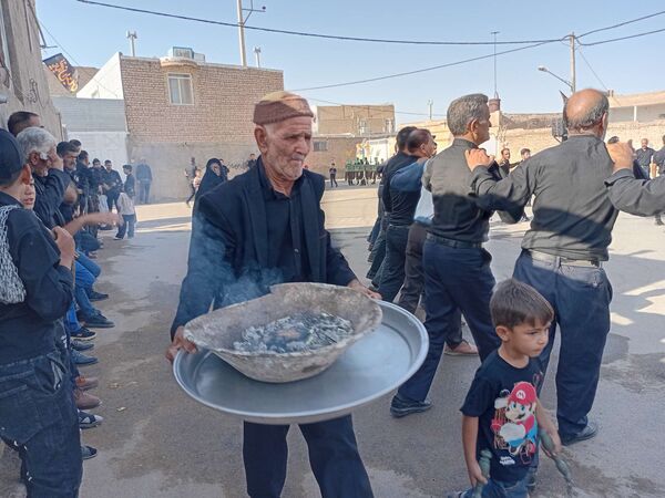 آیین سنتی"حسن - حسین"در روز اربعین حسینی در خلیل آباد
