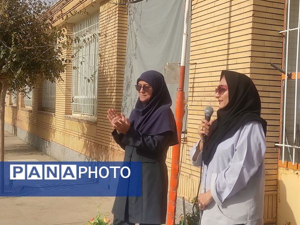  جشن جوانه ها در دبیرستان رفعت کاشمر