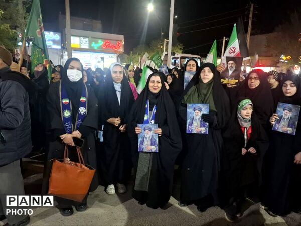مراسم سازمان دانش‌آموزی فاروج به یاد دانش‌آموزان شهید میناب