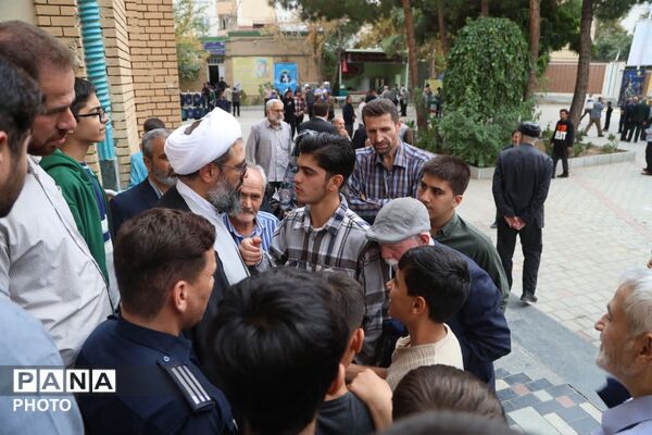 اقامه نماز جمعه همدان به امامت آیت‌الله شعبانی