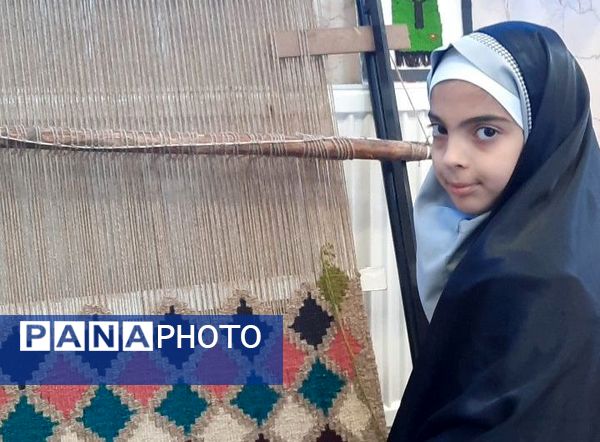  نمایشگاه دست‌سازه‌ها و فعالیت‌های پژوهشی در دبستان شقایق‌ها شهرستان ملارد