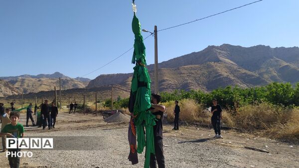 برگزاری آیین‌های عزاداری و مراسم زیارت اهل قبور در روستای مورانی
