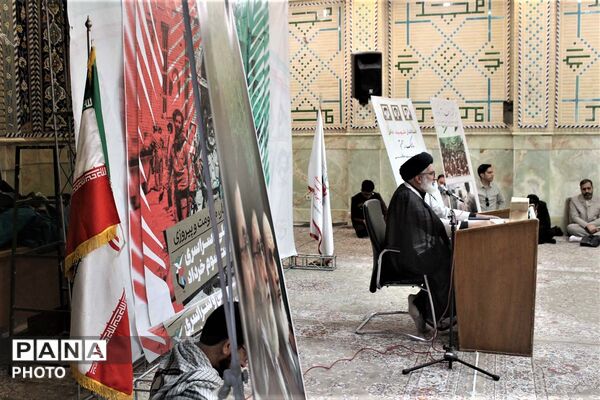 گلباران مزار شهدای حماسه آزادسازی خرمشهر در قم