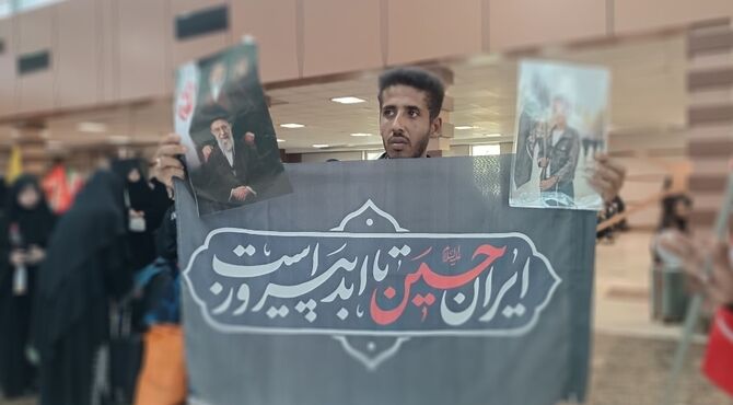 آمدن شکوه ایثار وقتی خانواده‌های شهدای میناب، قلب تهران را به لرزه درآوردند