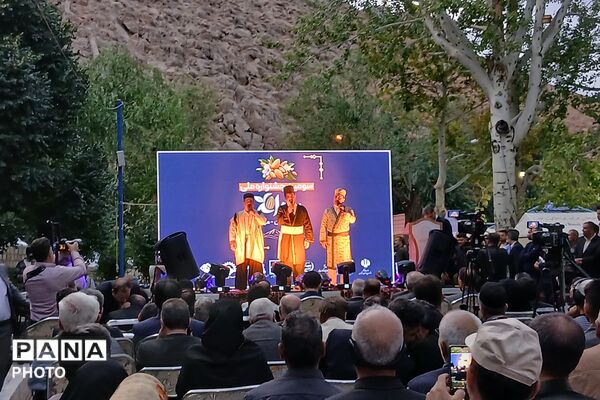 سومین جشنواره ملی بادام با حضور سفیر هند