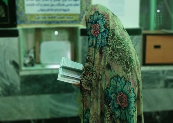 شور اعتکاف دانش‌آموزان دختر روستای طنجور در سه روز بندگی