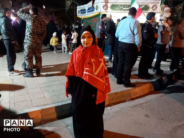 بلوار فضل، صحنه عشق و ارادت ملت به رهبر در شبی دیگر