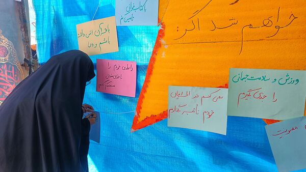 غرفه‌های سازمان دانش‌آموزی در راهپیمایی ۱۳ آبان یاسوج میزبان نوجوانان شدند