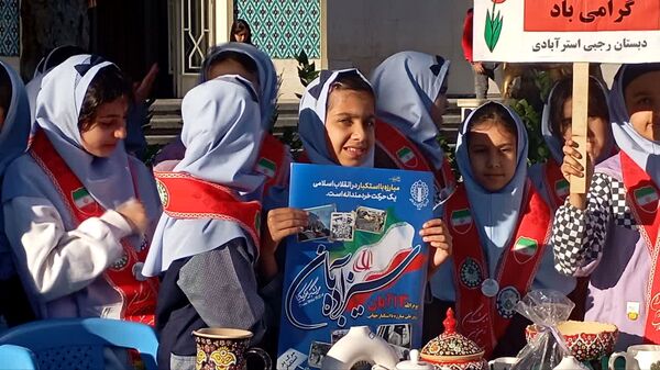 حضور پرشور نسل دهه‌هشتادی و نودی در راهپیمایی ۱۳ آبان