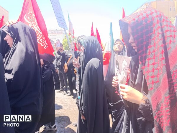 مراسم تشییع رهبر معظم انقلاب و خانواده ایشان در مشهد
