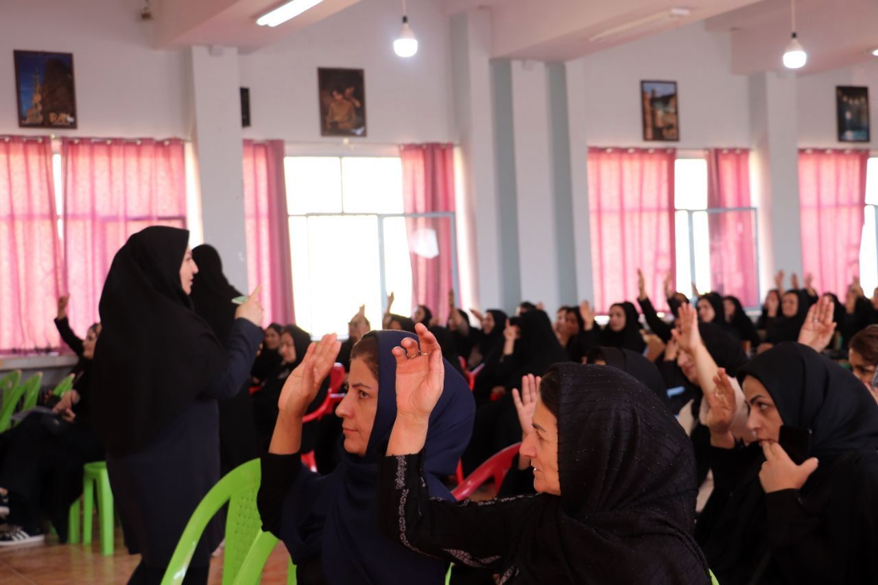 گامی در جهت هم‌افزایی تربیتی؛ جلسه انجمن اولیا هنرستان جنت