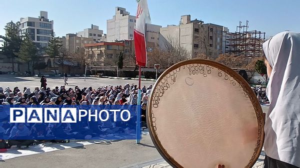 جشن نیمه شعبان در دبستان پنجم مهر مشهد 
