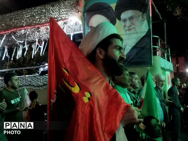 حضور  پر شور مردم در برنامه‌های شبانه حسینیه امام خمینی نیشابور