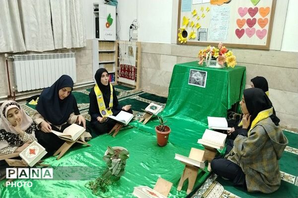 محفل انس با قرآن کریم در آموزشگاه شهید مجید دهنوی نیشابور