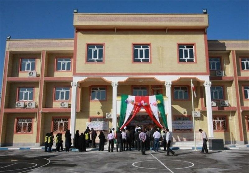 ایمن‌سازی مدارس باید در اولویت قرار گیرد