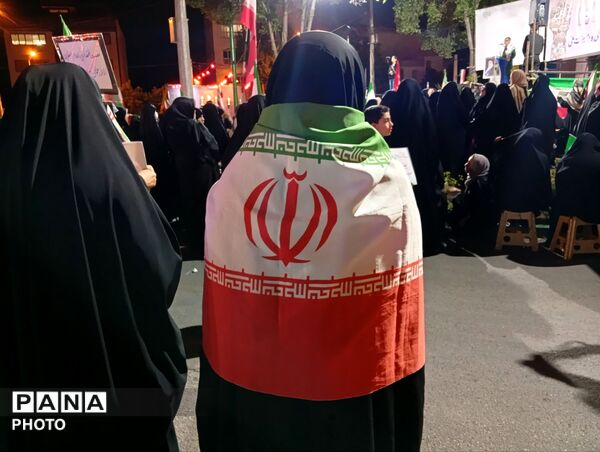 تداوم حضور در خیابان‌های نظرآباد