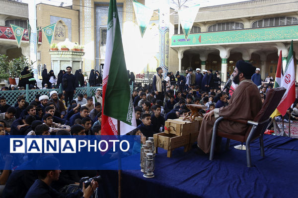 اجتماع ضد صهیونیستی نوجوانان فاطمی در حرم حضرت معصومه(س)