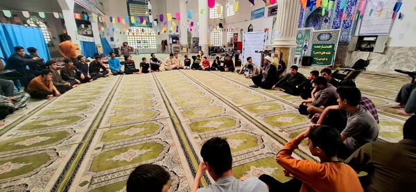 برگزاری مراسم اعتکاف پدر پسری در مسجد جامع آشخانه