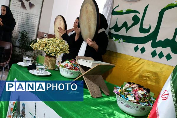 کودکان غرفه‌داران جشن میلاد موعود