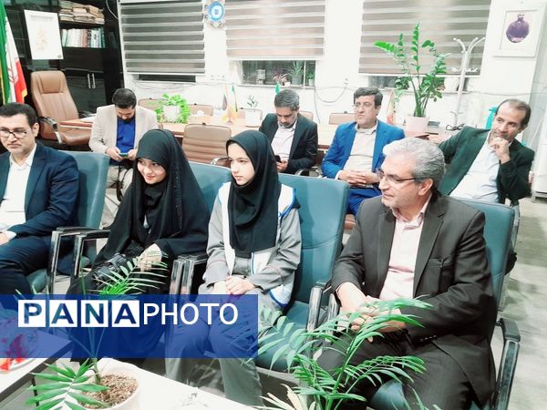 بازدید معاون وزیر و رئیس مرکز اطلاع رسانی و روابط عمومی وزارت آموزش و پرورش از مدرسه ماندگار سعادت بوشهر