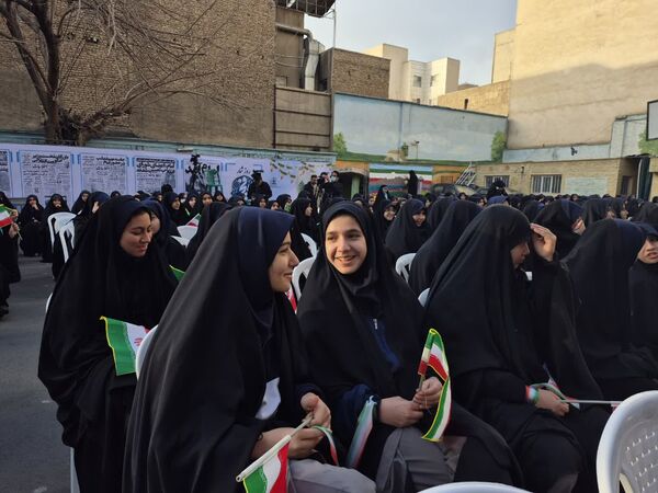 صدای انقلاب طنین انداز شد