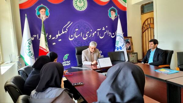 نشست نمایندگان مجلس دانش‌آموزی با رئیس سازمان دانش آموزی کهگیلویه و بویراحمد