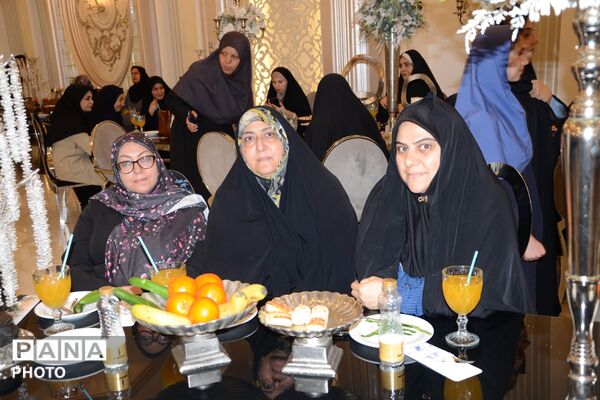مراسم بزرگداشت و تکریم مقام و منزلت معلمان چهاردانگه