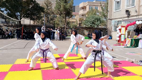 المپیاد ورزشی در دبیرستان کوثر فرهنگیان