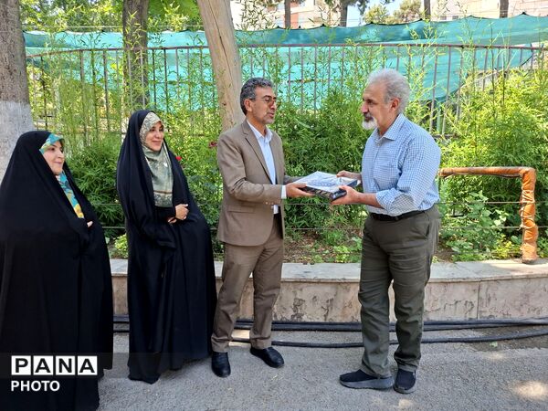 تجلی مهر علوی در آموزش و پرورش منطقه ۳؛ تکریم همکاران و مدیران سادات به مناسبت عید غدیر