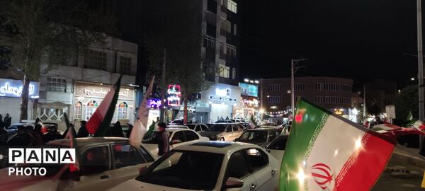 رژهٔ خودرویی در بلوار فضل نیشابور
