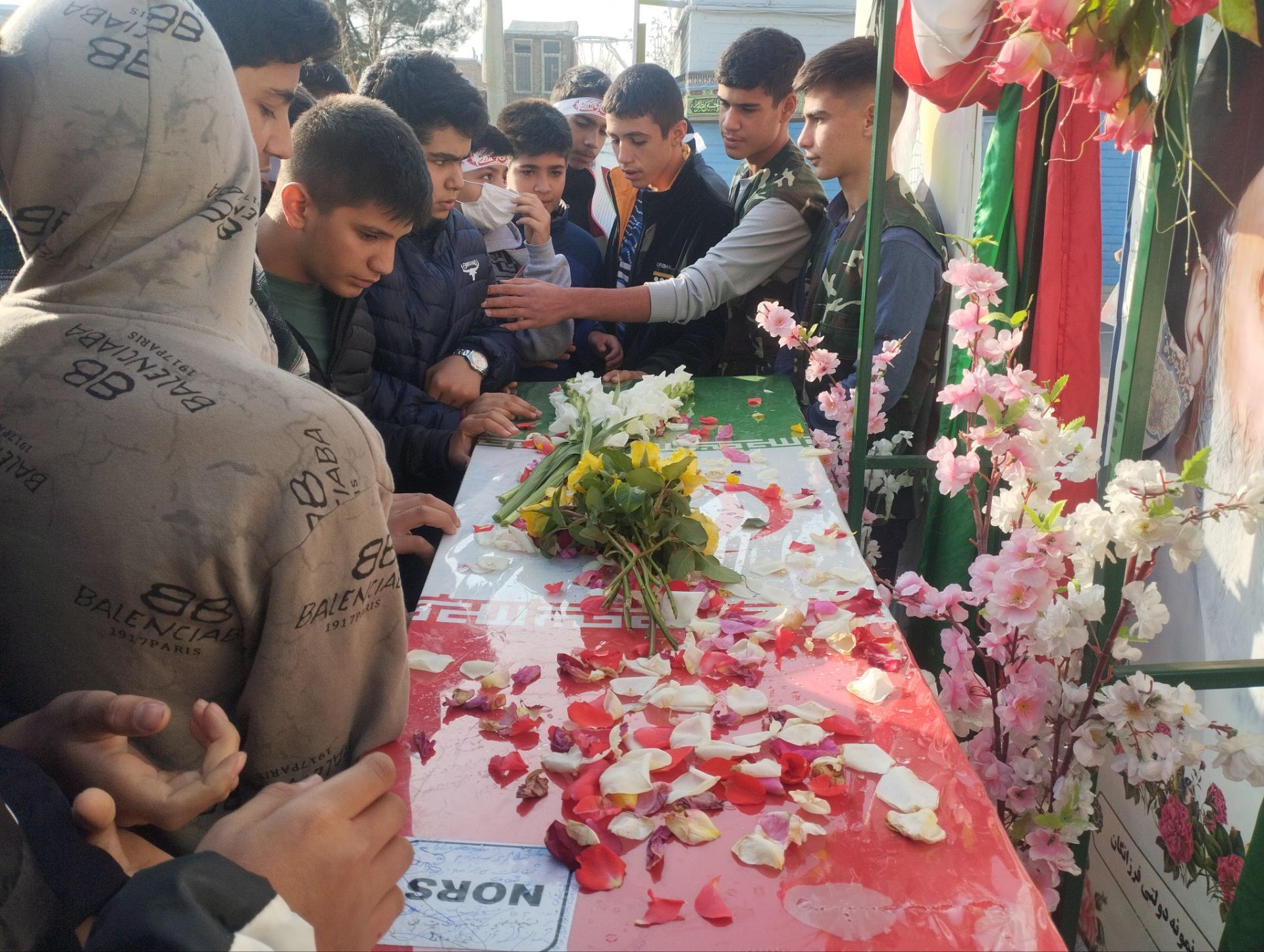 مدرسه فرزانگان شهرستان شیروان، میزبان شهدای گمنام