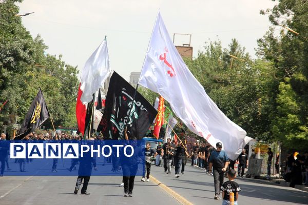 عزاداری مردم سلماس در سومین روز شهادت امام حسین (ع)