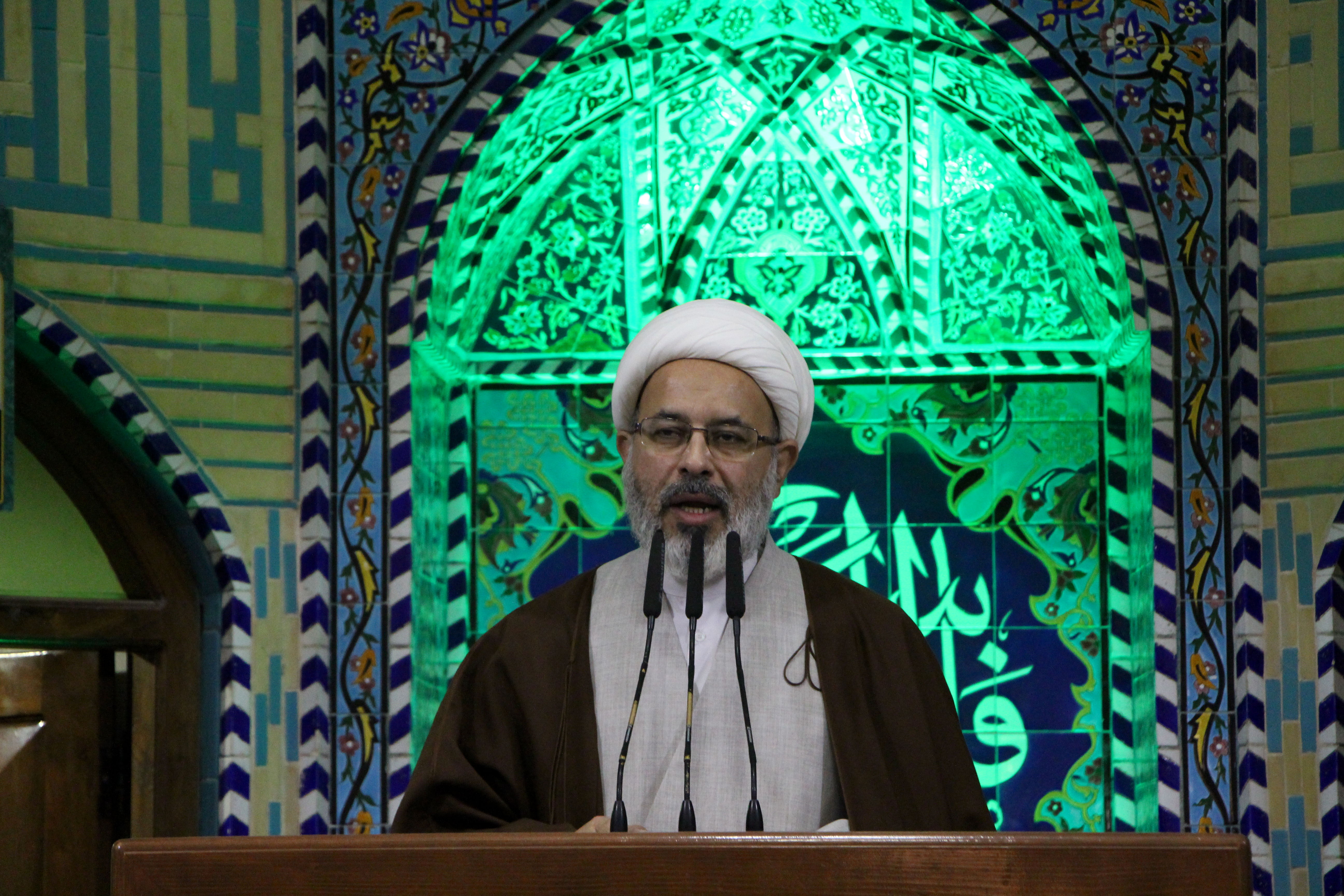 اعتکاف فرصتی برای مناجات ویژه و ارتباط با خداوند