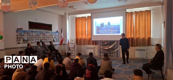 دانش‌آموزان مرندی، راویان نسل امروز انقلاب اسلامی