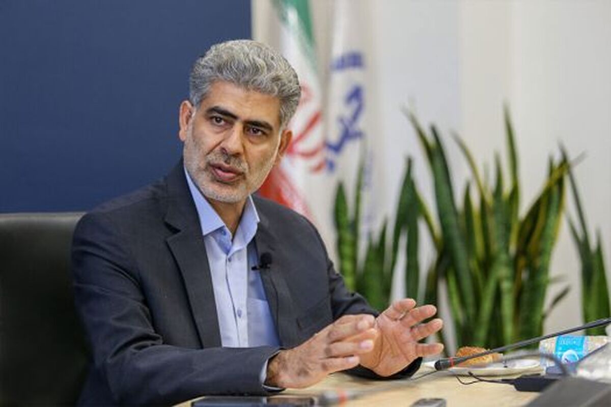 ‌نمره‌گذاری پاسخ‌برگ‌های امتحانات نهایی، حداقل توسط دو دبیر تخصصی همان آزمون و به‌صورت کاملا مستقل انجام می‌شود